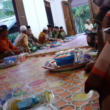 BUKA BERSAMA DITEMPAT P.KADES